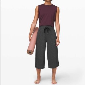 Lululemon Retreat Yourself Crop